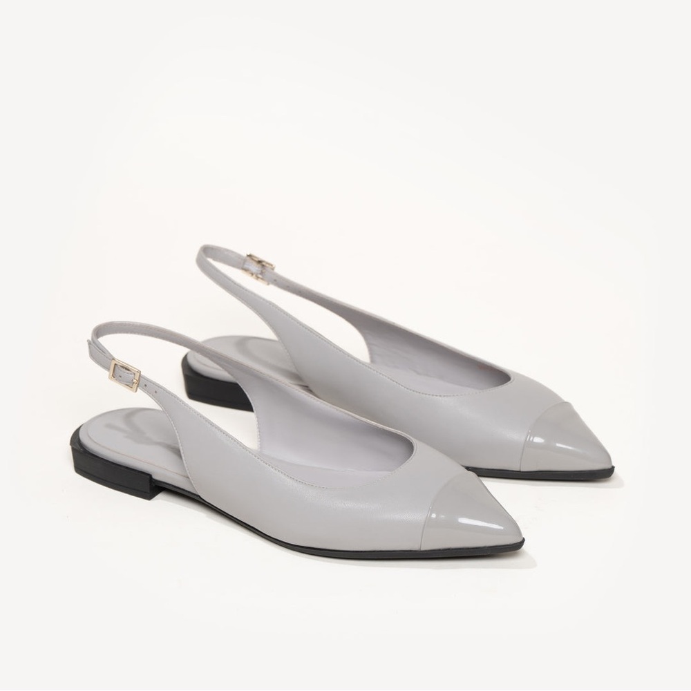 M. GEMI Womens 38 Camelia Flats Cloud Grey Corporate